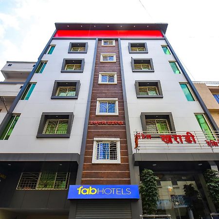 Fabhotel Prime Kharadi Residency - Nr Lohgaon Púna Kültér fotó