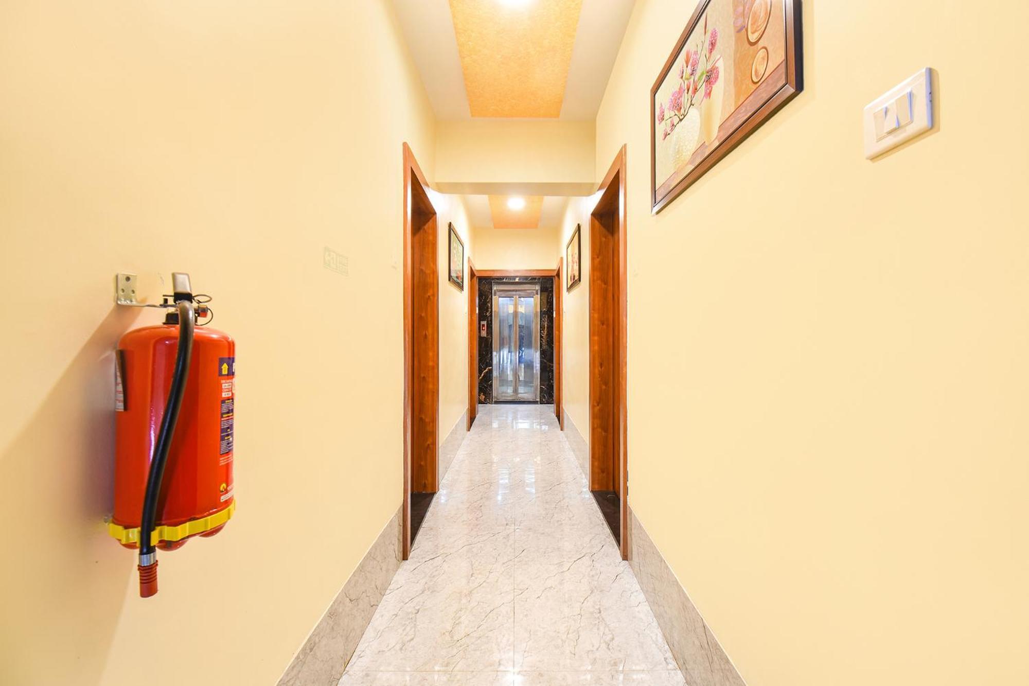 Fabhotel Prime Kharadi Residency - Nr Lohgaon Púna Kültér fotó